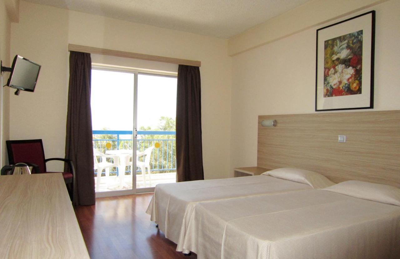 Marina Hotel Ayia Napa Bagian luar foto