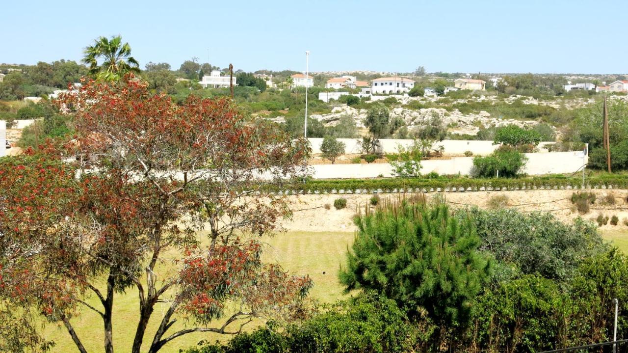 Marina Hotel Ayia Napa Bagian luar foto