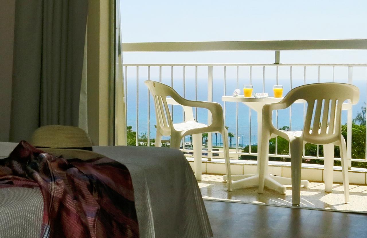 Marina Hotel Ayia Napa Bagian luar foto